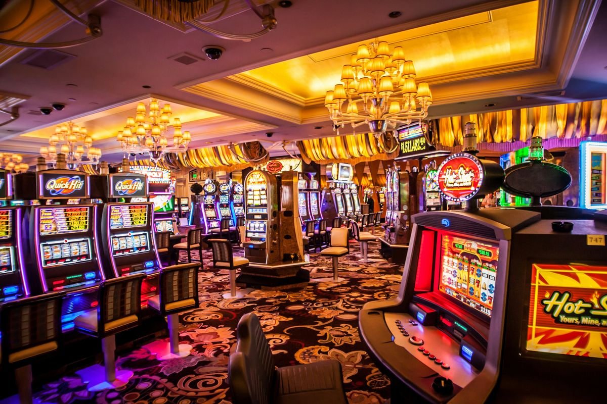 Live blackjack table on parislot mobile app